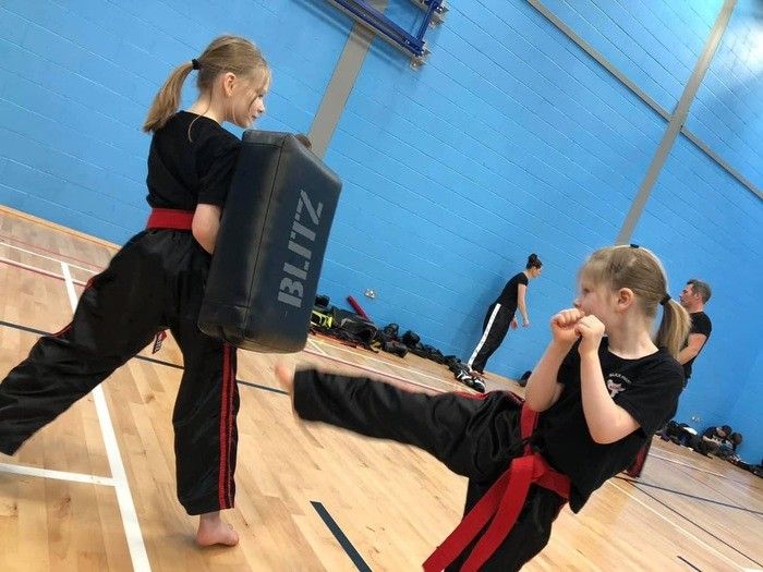 KEEP A YOUTHFUL SPIRIT THROUGH KICKBOXING